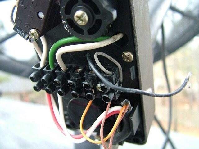 actuator_wiring.JPG